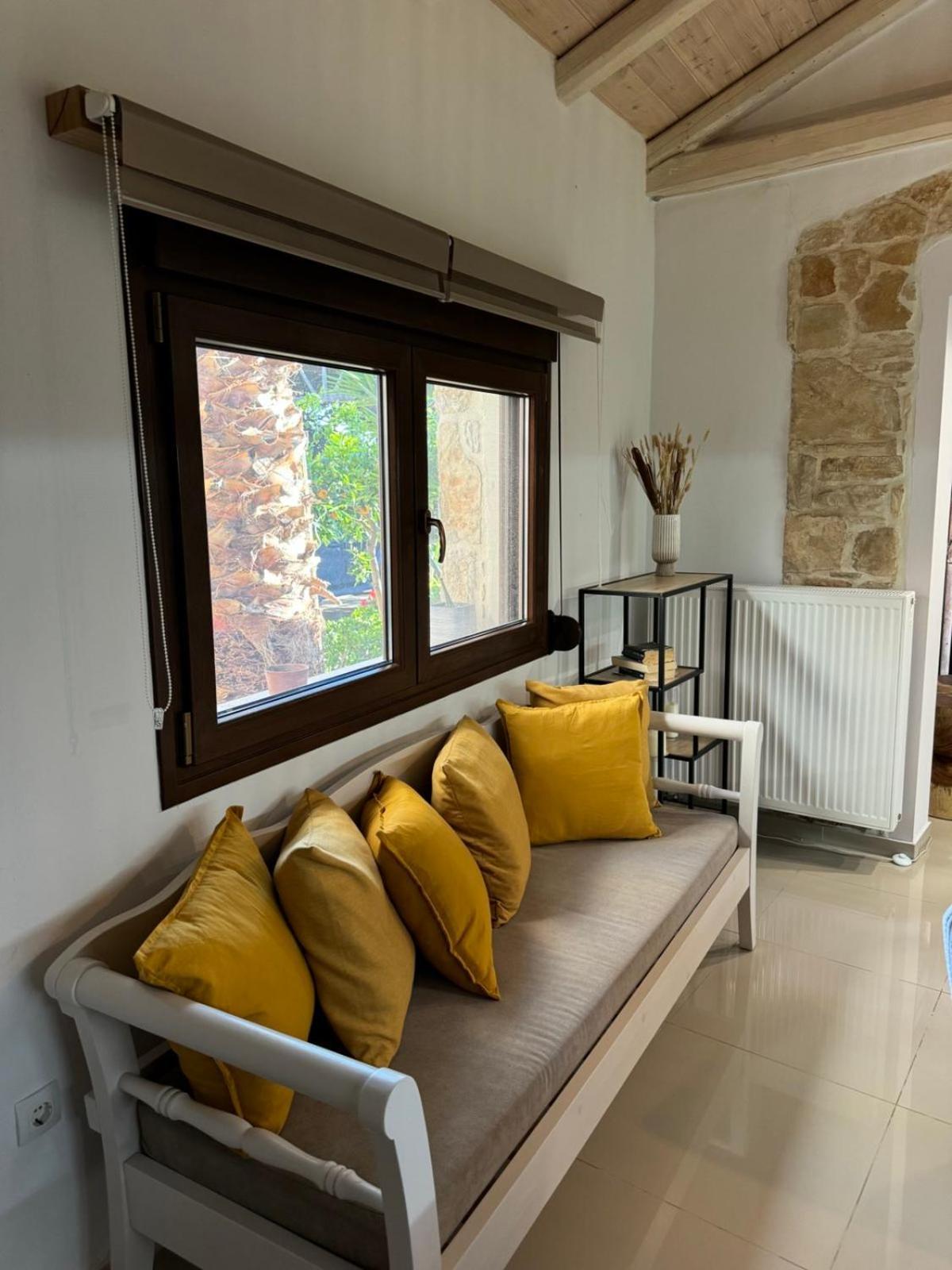 Villa Aspasia With Private Jacuzzi - Oasis Resort Kokkinos Pyrgos Zewnętrze zdjęcie