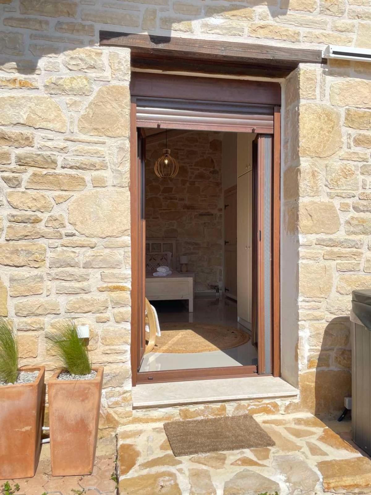 Villa Aspasia With Private Jacuzzi - Oasis Resort Kokkinos Pyrgos Zewnętrze zdjęcie